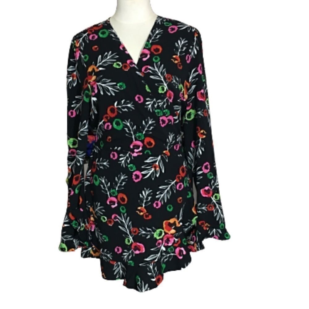 Strut & Bolt Black Faux Wrap Short Romper Size L